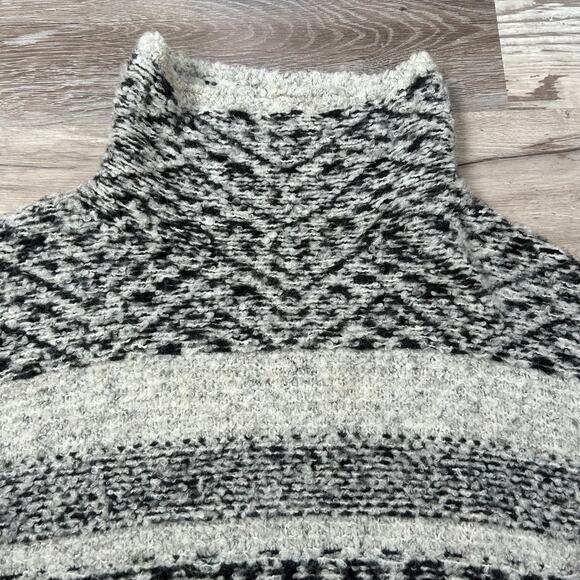 Moth Anthropologie Black White Knit Mock Neck Oversized Sweater S - Picture 2 of 7